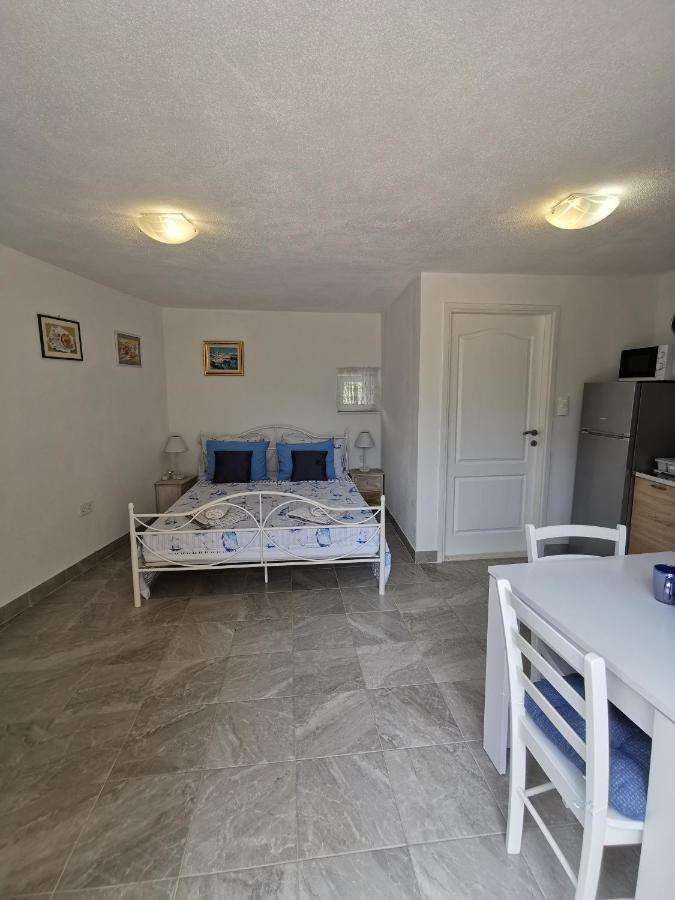 Studio Apartment Mileta Pitve المظهر الخارجي الصورة